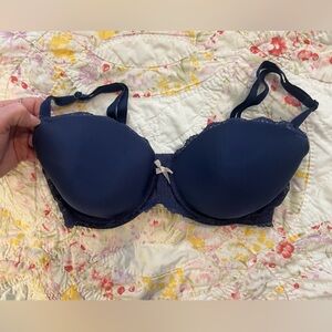 Victoria’s Secret lace t-shirt bra